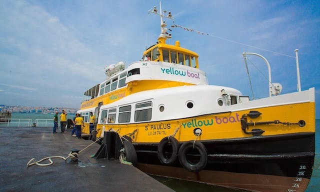 Yellow Boat em Lisboa