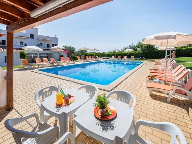 Apartamentos Flor de Laranja em Albufeira - piscina