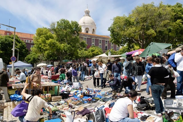 Feira da Ladra em Lisboa