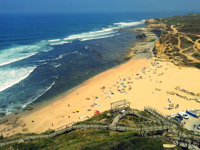 Praia da Ribeira d’ilhas