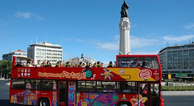 Passeio de ônibus turístico em Lisboa