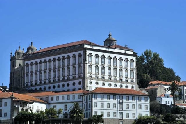 Fachada do Paço Episcopal do Porto