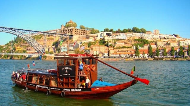 Passeio de barco pelo Porto