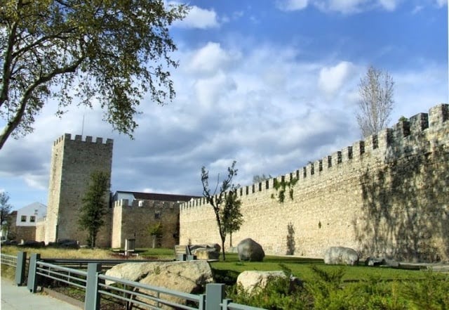 Muralhas de Évora em Évora