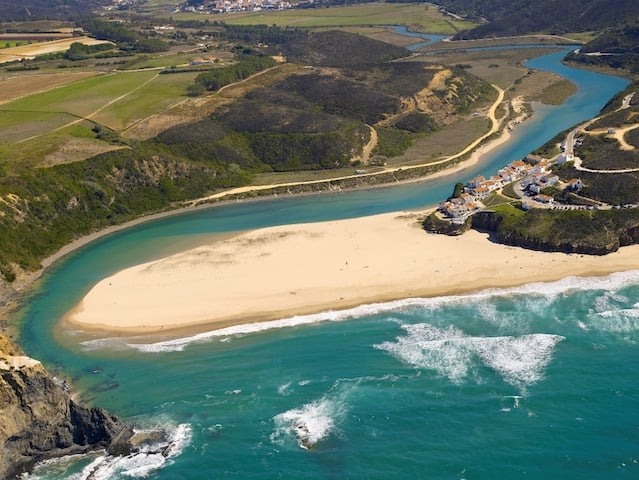 Praia de Odeceixe em Aljezur