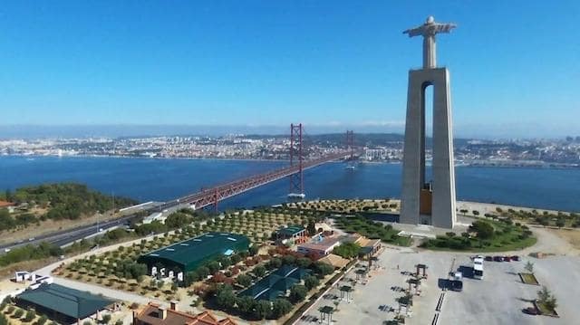 Santuário Nacional do Cristo Rei em Almada