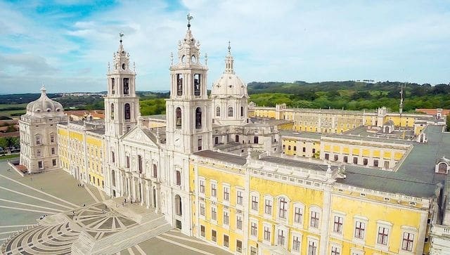 Palácio Nacional de Mafra em Portugal