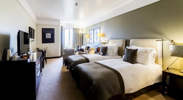 Crowne Plaza Porto - quarto