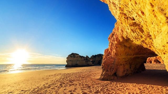 Paredão de pedra no Algarve