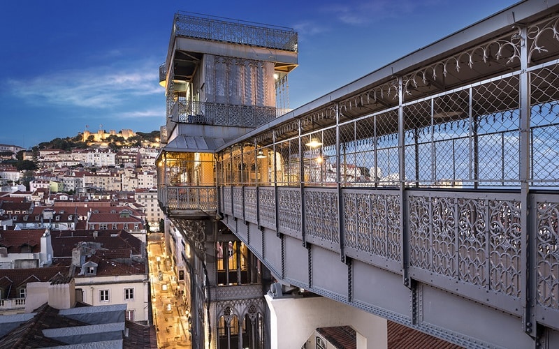 Elevador Santa Justa à noite