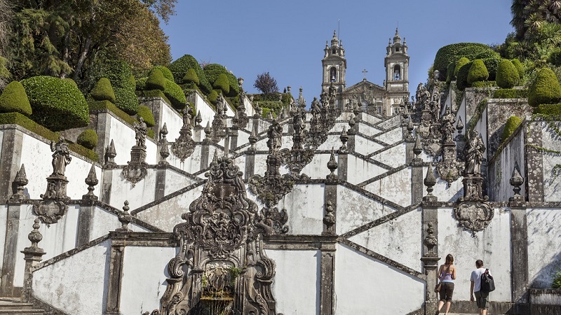 Escadaria do Santuário Bom Jesus do Monte em Braga