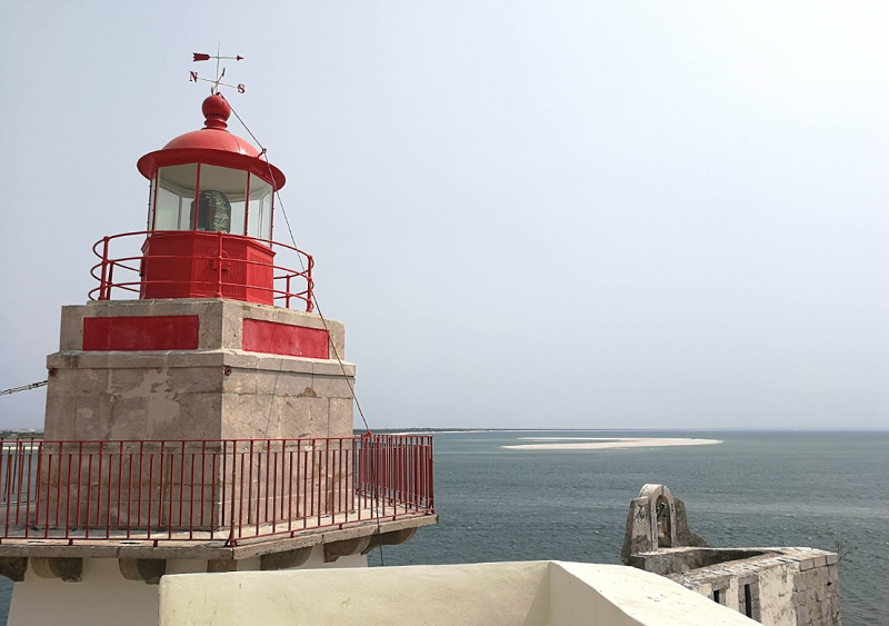 Farol do Forte de Santiago do Outão em Setúbal