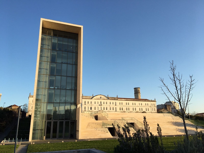 Universidade NOVA de Lisboa