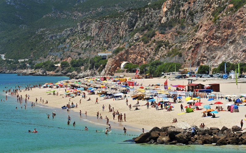 Praia da Figueirinha em Setúbal