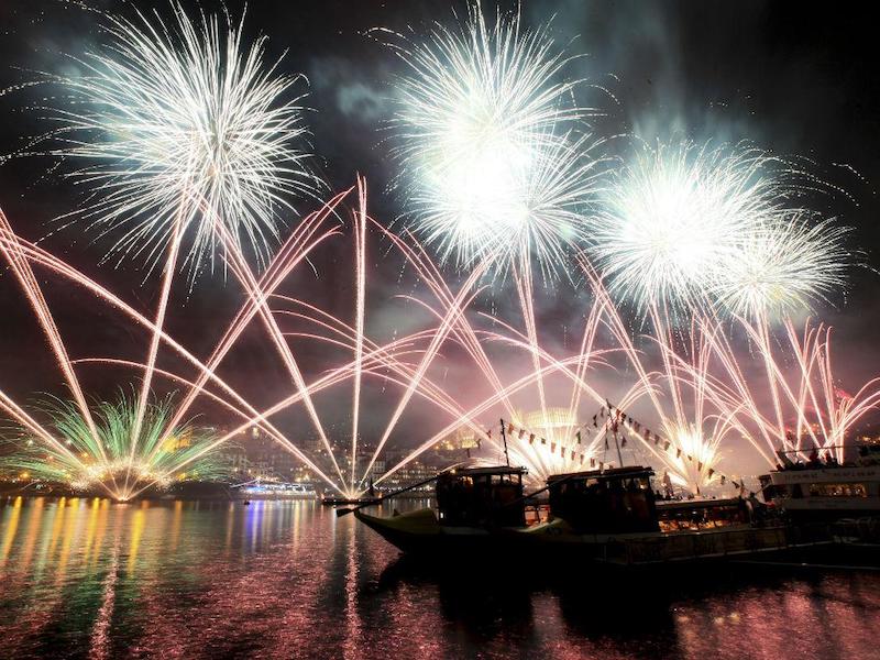 Santos Populares no Porto: fogo de artifício