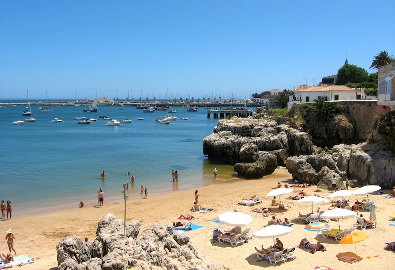 Praia da Rainha em Cascais